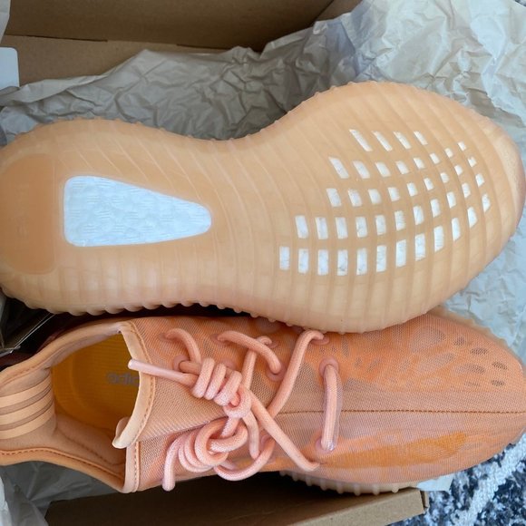 Yeezy Boost 350 V2 Mono Clay